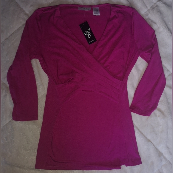 ALLISON BRITTNEY TOP - Picture 1 of 5